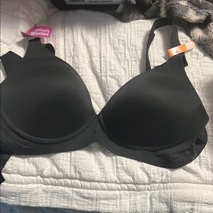 Bali Black T-Shirt Bra with Molded Cups